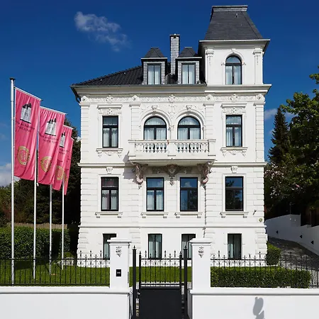 Hotel Boutique Am Ruhrufer Golf & 5*