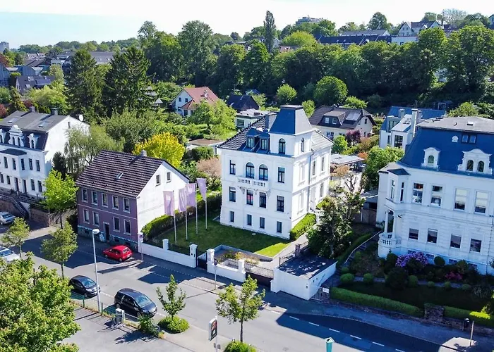 Boutique Am Ruhrufer Golf & 뮬하임안더루